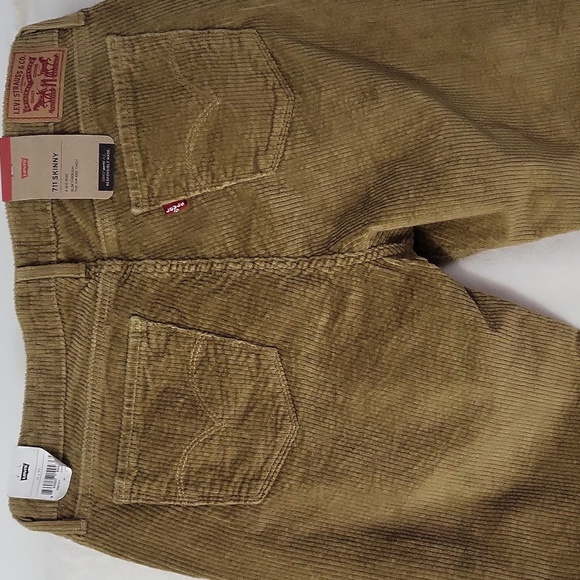 Levi's Women's Corduroy Pants - Brown - Picture 7 of 7